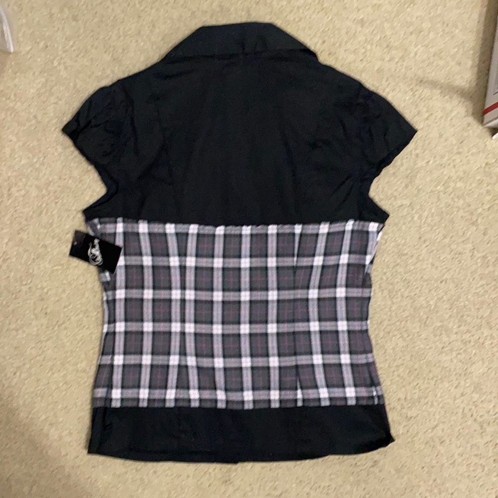 Brand New cute plaid outfit - Picture 5 of 12